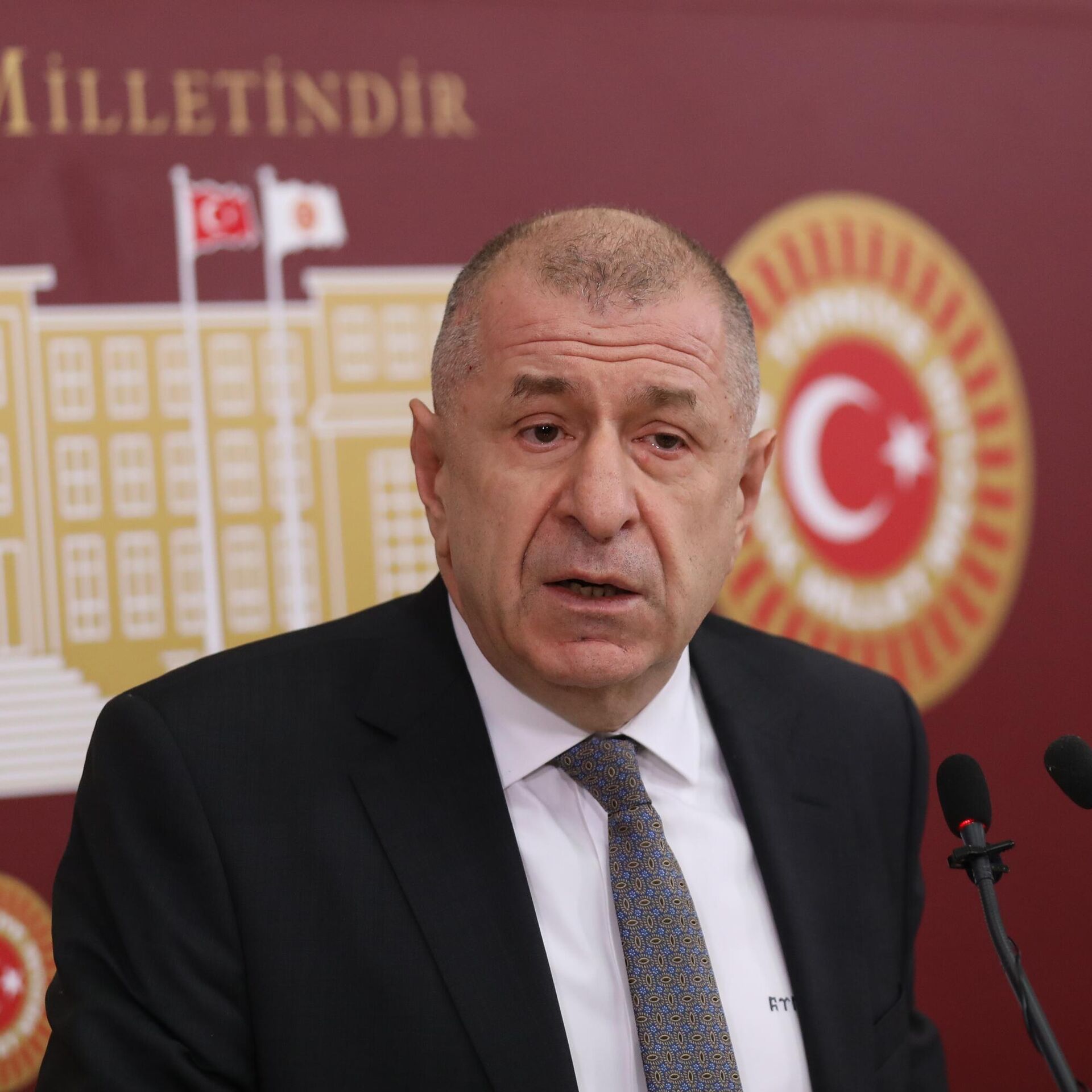 Ümit Özdağ gençlere seslendi