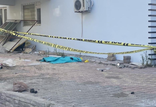 Babası uyurken çatıya çıkan 5 yaşındaki Toprak çatıdan düşerek hayatını kaybetti