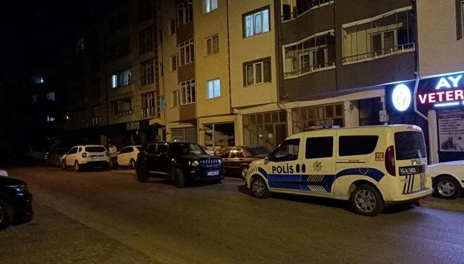 Geç kaldın kavgası oğlunun babasını bıçaklamasıyla sonlandı