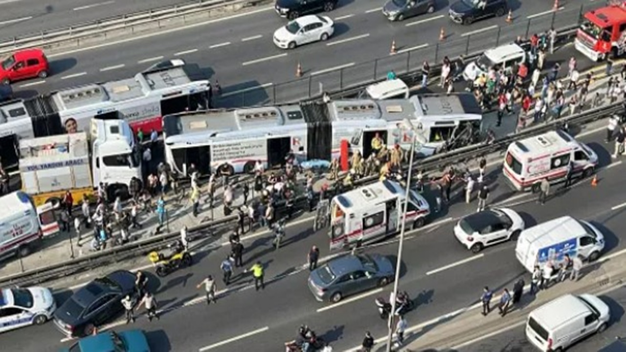 Metrobüs kazasına ilişkin soruşturmada 2 kişi adliyeye sevk edildi 6 kişi gözaltına alındı