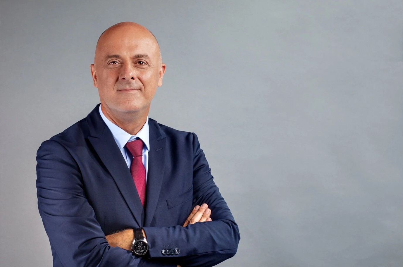 İYİ Parti Genel Başkan Yardımcısı ve İzmir Milletvekili Ümit Özlale partisinden istifa etti