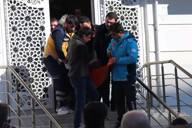 Şanlıurfa’da cinnet geçiren kadın bir kızını serumla, diğer kızını silahla öldürüp intihar etti